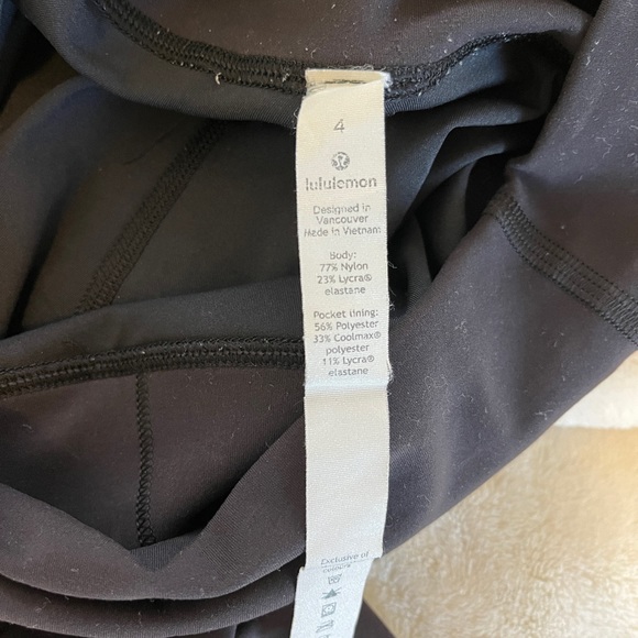 Lululemon Wunder Train High-Rise Crop 23" - Picture 2 of 3